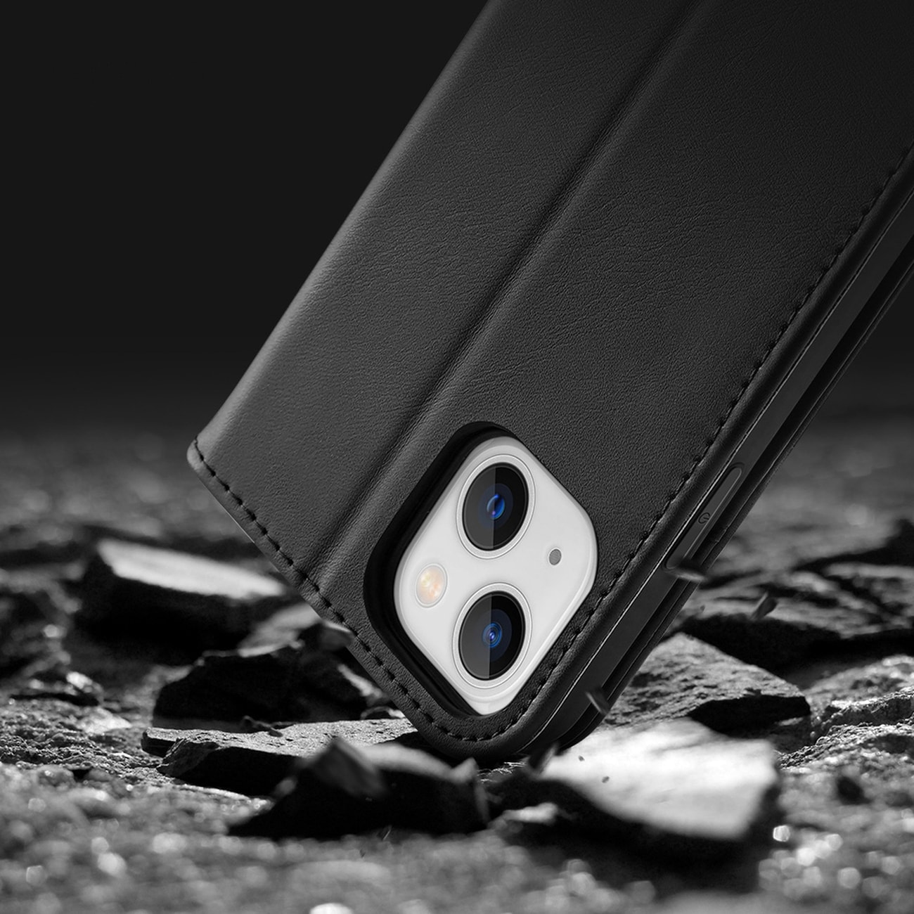 Dux Ducis Hivo Leather Flip Cover Genuine Leather Wallet for kort og dokumenter iPhone 14 Plus Black
