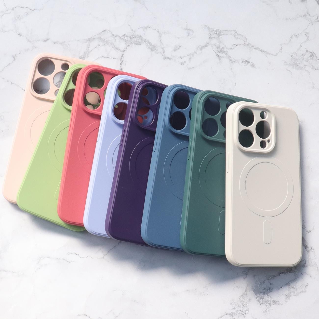 MagSafe-kompatibelt silikonetui for iPhone 15 Plus silikonetui - rosa