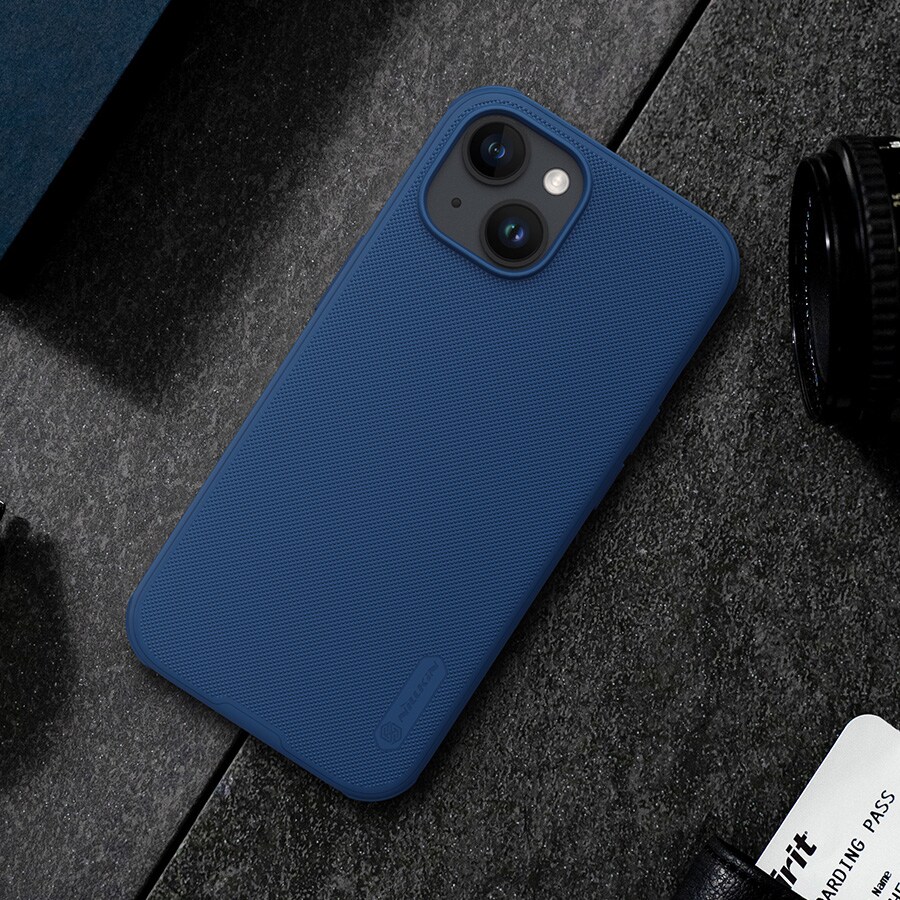 Nillkin Super Frosted Shield Pro forsterket etui for iPhone 15 Plus - blå