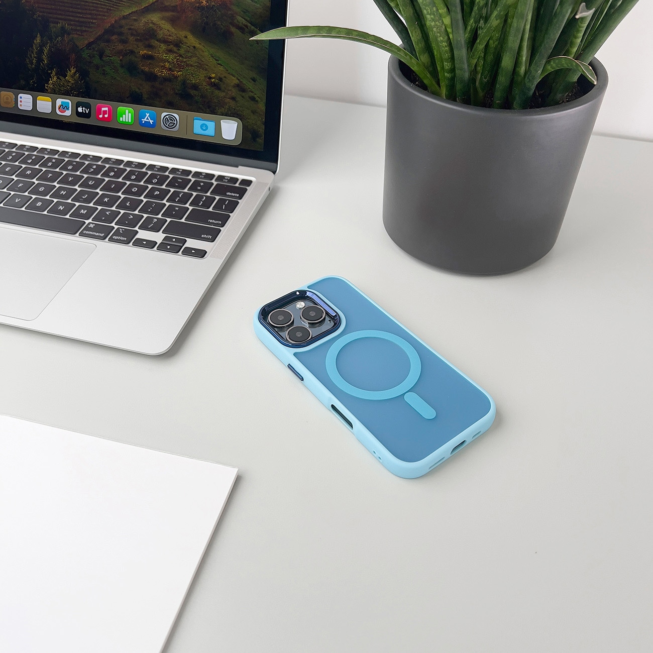 Magnetic Collection MagSafe-etui for iPhone 16 Plus - lyseblå