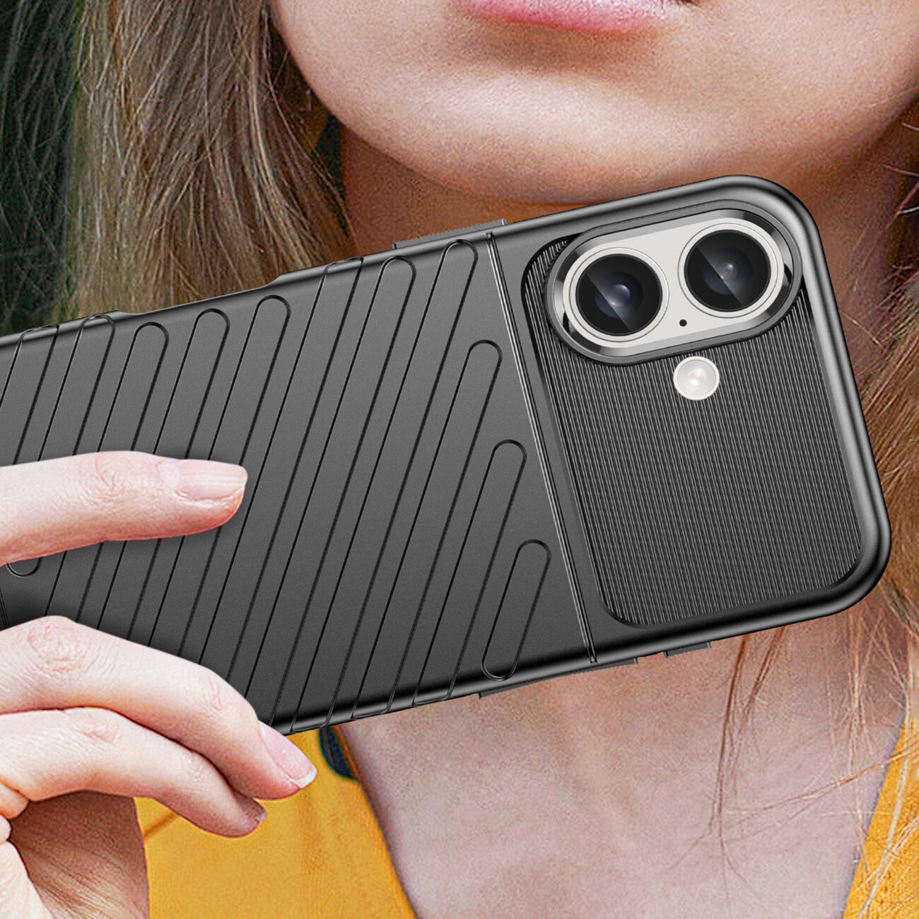 Thunder Case for iPhone 16 Plus silikonveske - svart