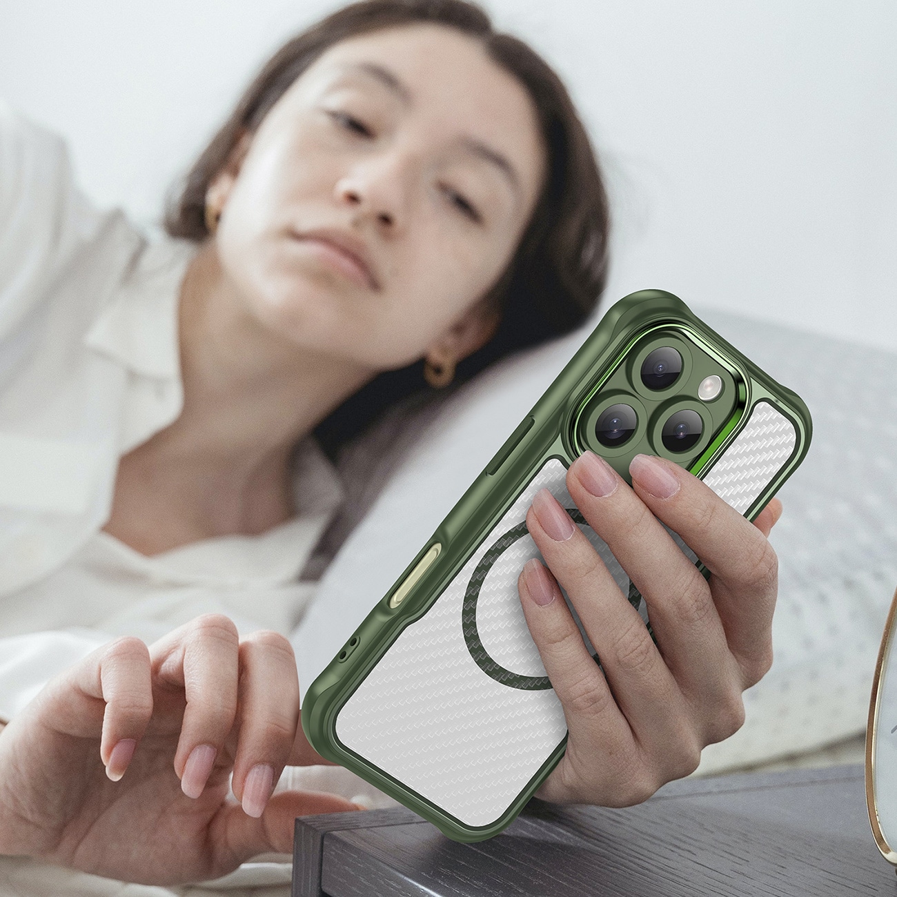 Leading Series MagSafe silikonetui for iPhone 16 Pro Max - grønn