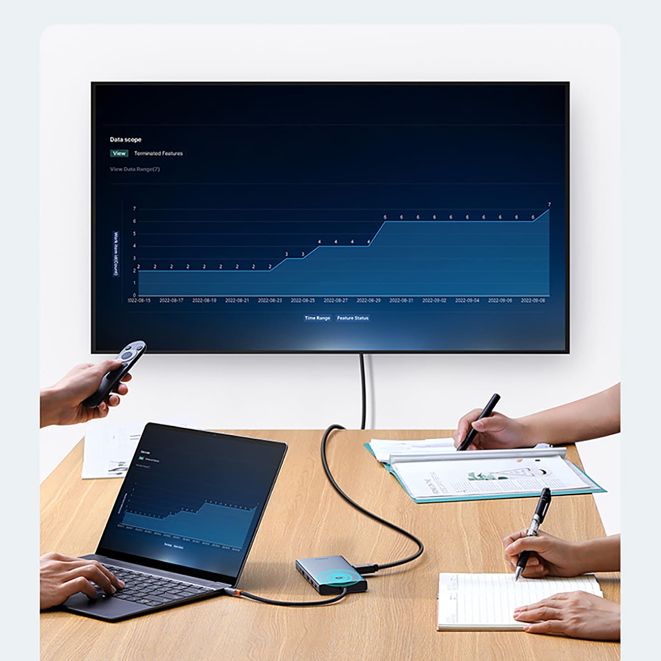HUB Baseus PortalJoy 13in1 USB-C - 2x HDMI/DP/VGA/USB-A 3.1/USB-C 3.1/PD/RJ45/SD/TF/AUX - grå