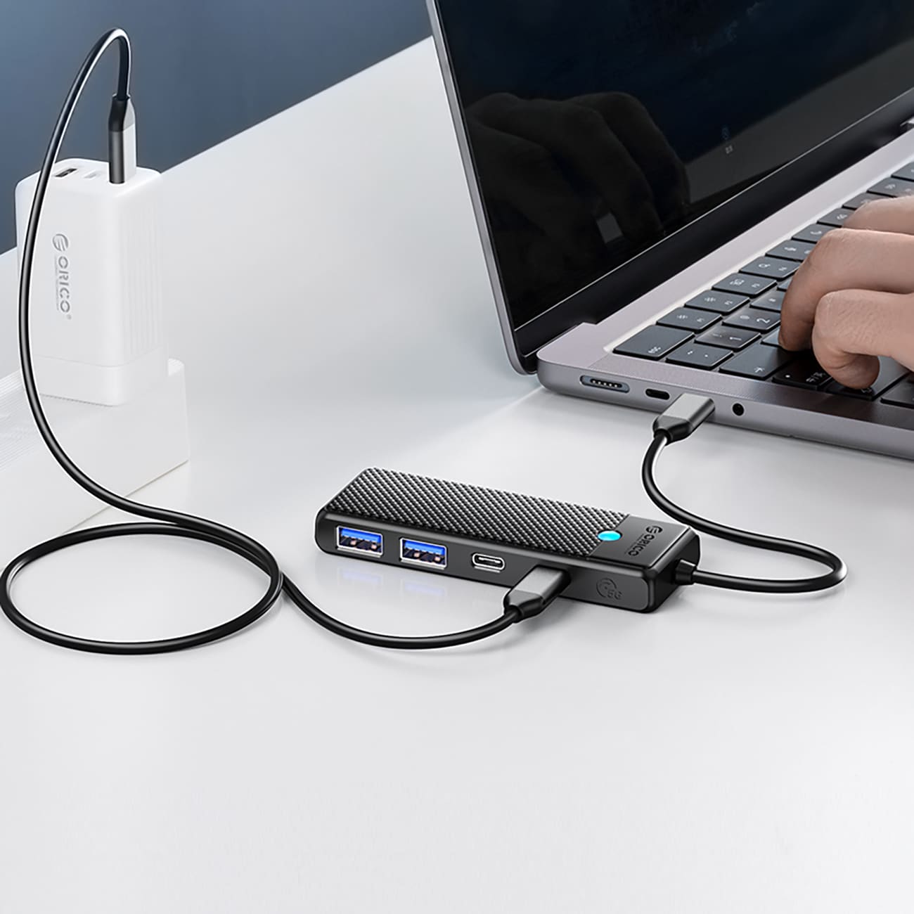 Orico PAPW4A-C3 USB-A-hub dokkingstasjon 4x USB-A 3.0 - svart