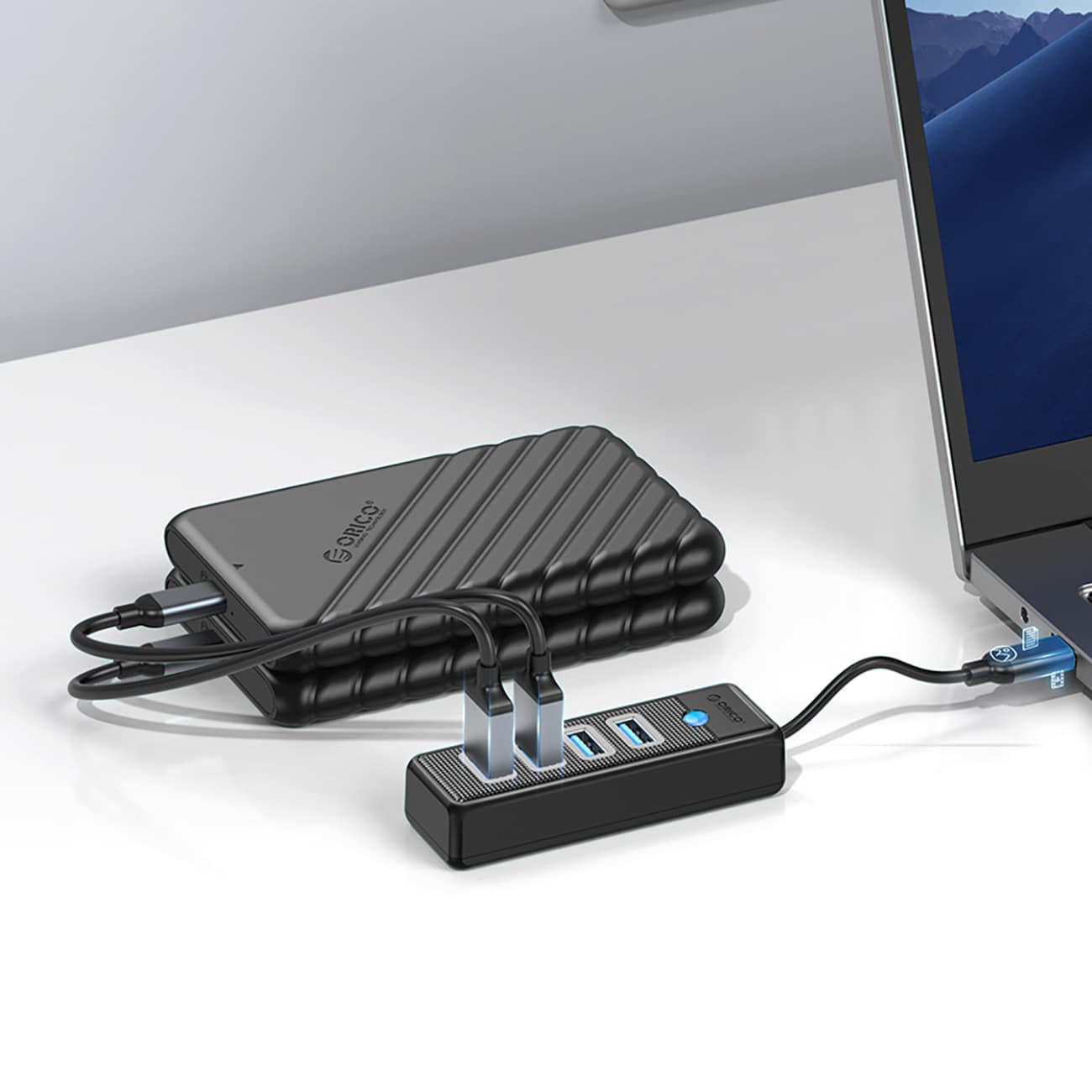 Orico PW4U-C3 USB-C / 4x USB-A 3.0-hub - svart