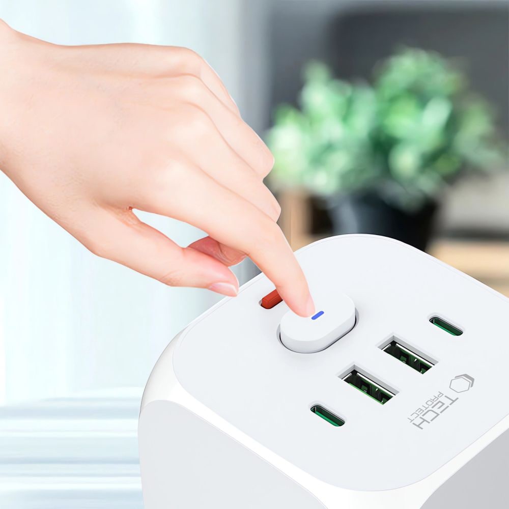 Strømuttak med 3 x Schuko, 2 x USB-A og 2 x USB-C - 100-240 V