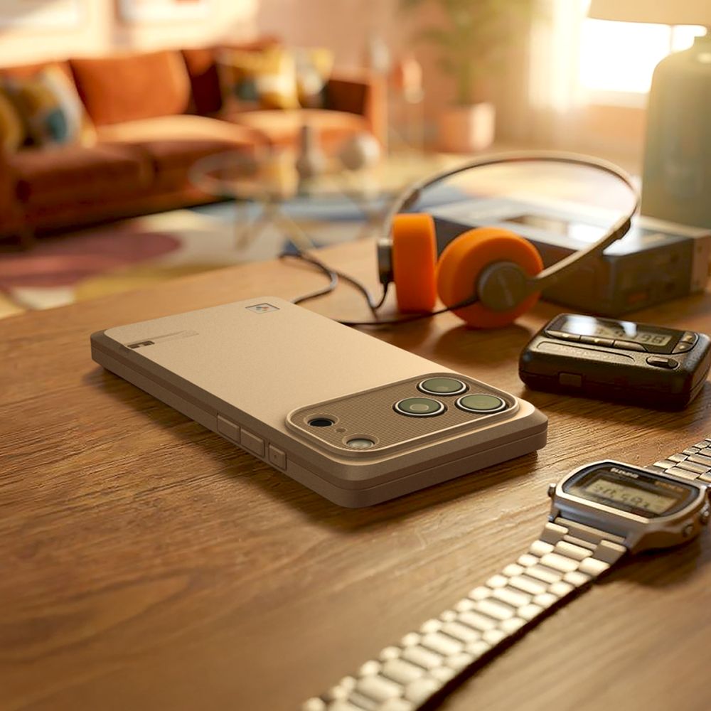 Spigen Classic LS MagSafe-etui for iPhone 17 Pro - Beige