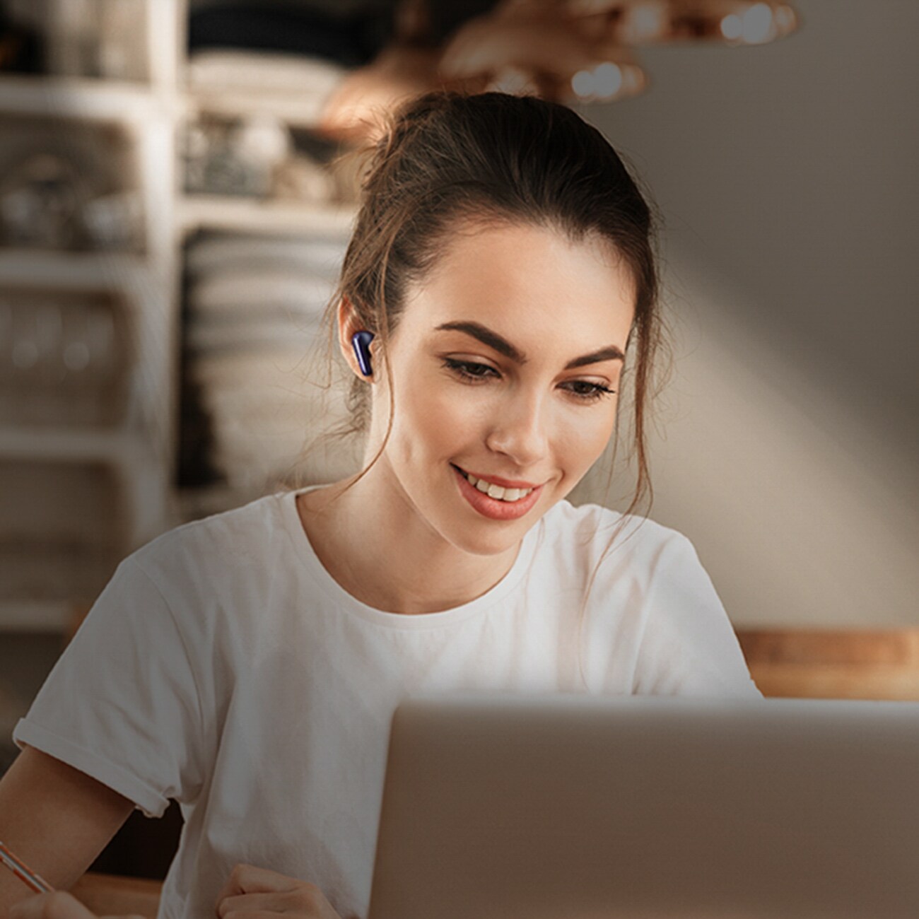QCY T13X ørepropper med ENC, IPX5 og Bluetooth 5.3 – Lilla