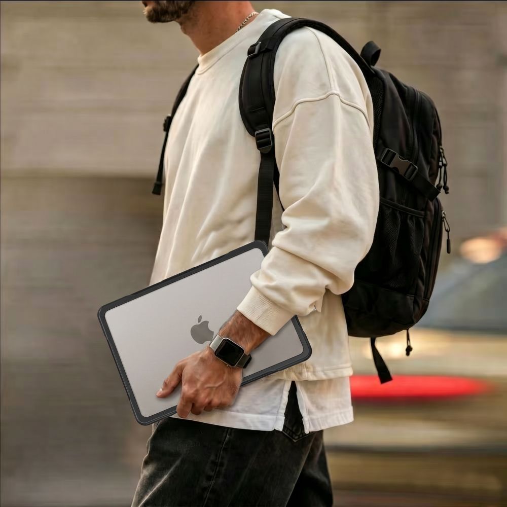 Tech-Protect Velar-etui til MacBook Pro 16" 2021 / 2023 / 2025 / 2026 – Gjennomsiktig svart