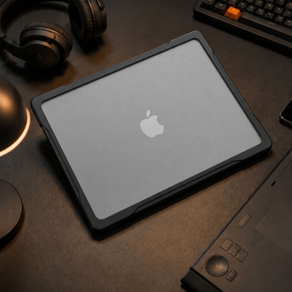 Tech-Protect Velar-etui til MacBook Pro 16" 2021 / 2023 / 2025 / 2026 – Gjennomsiktig svart