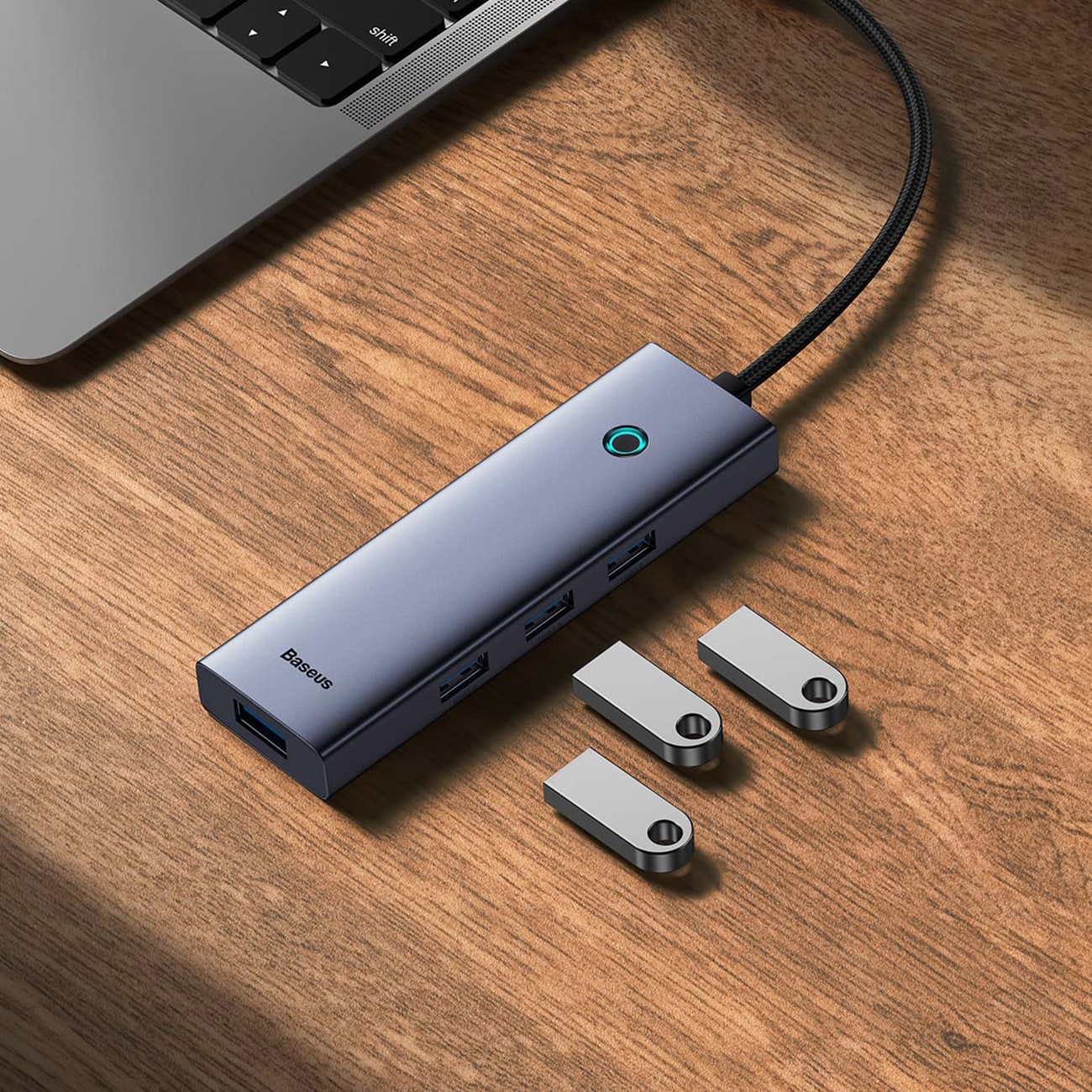 Baseus UltraJoy-serien 5-i-1 USB-C/HDMI 4K med 4 USB-A 3.0-porter – grå